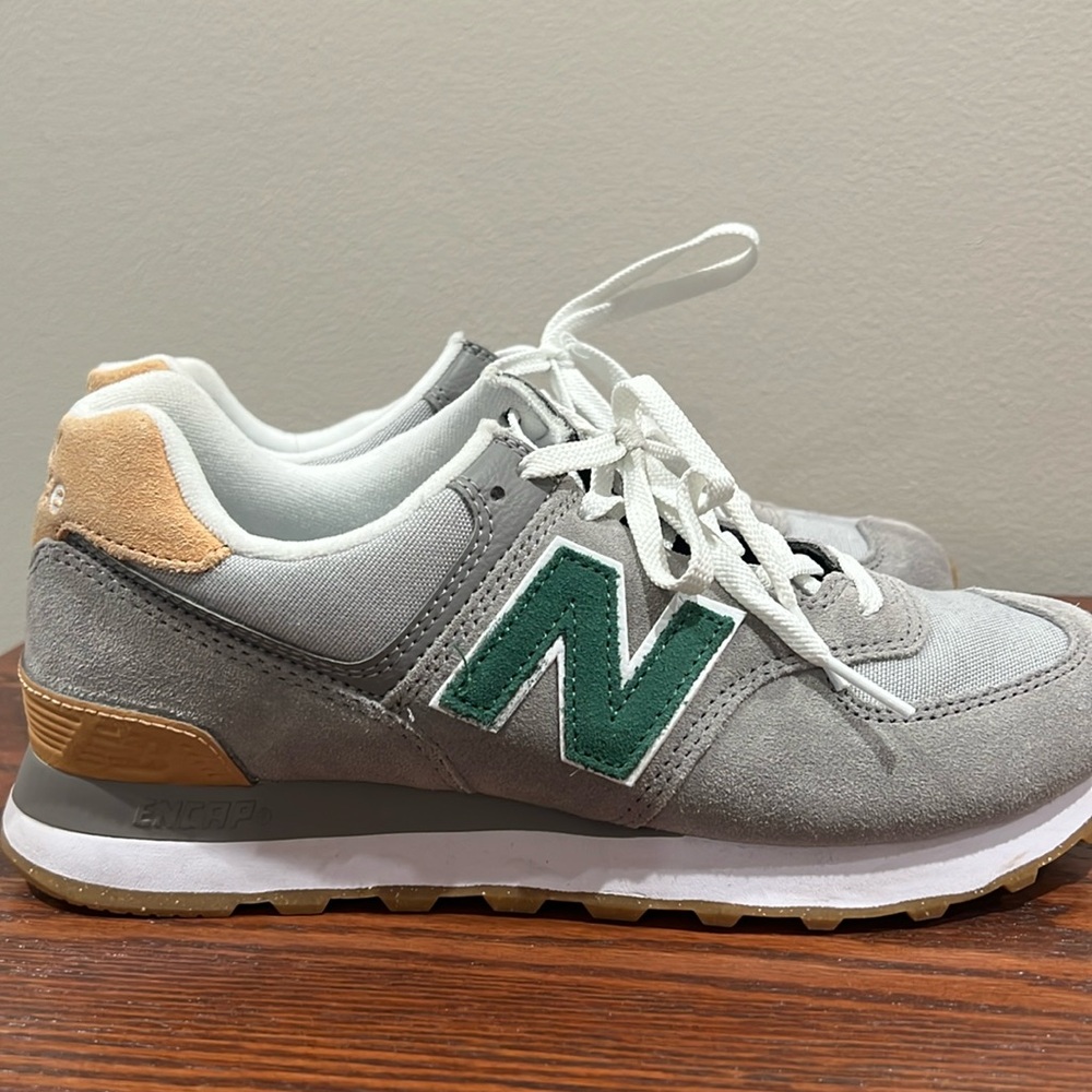 New Balance 574 size 8.5